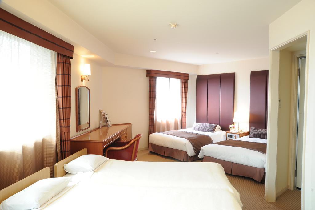 Hotel Yokohama Garden Exterior foto